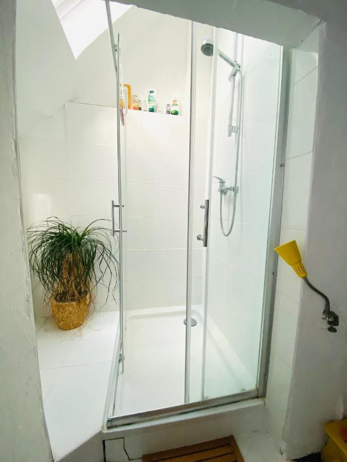 Hannover List 2 Bedroom Home Away From Home Exterior photo